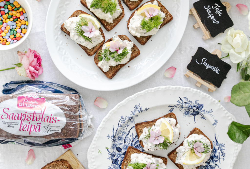 Gluteenittomat Saaristolaisleivät skagenröralla tai tofuskagenilla